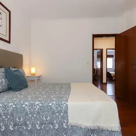 Charming - Sonias * ליסבון